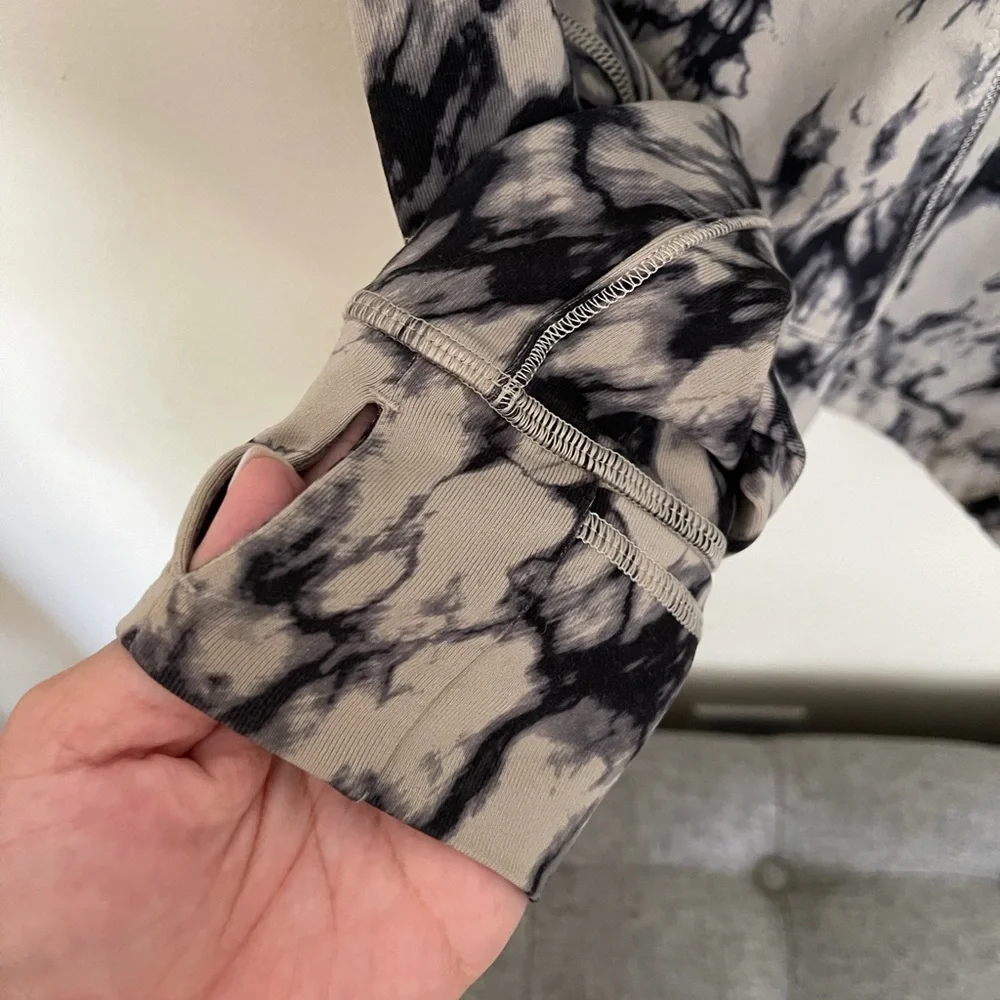 lululemon athletica Black and White Jacket - Picture 9 of 13